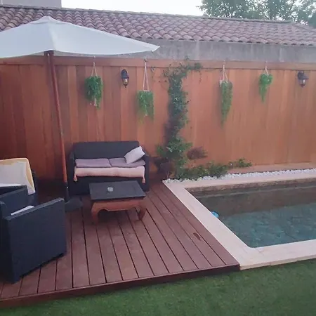 Au Calme Avec Piscine ヴィラ セット