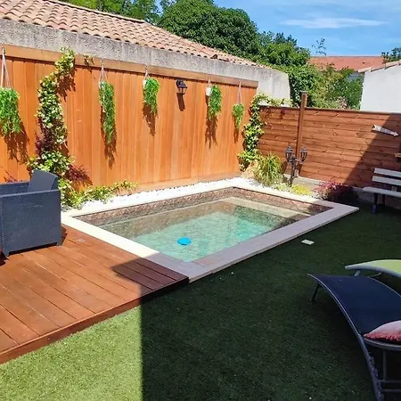 Au Calme Avec Piscine ヴィラ セット